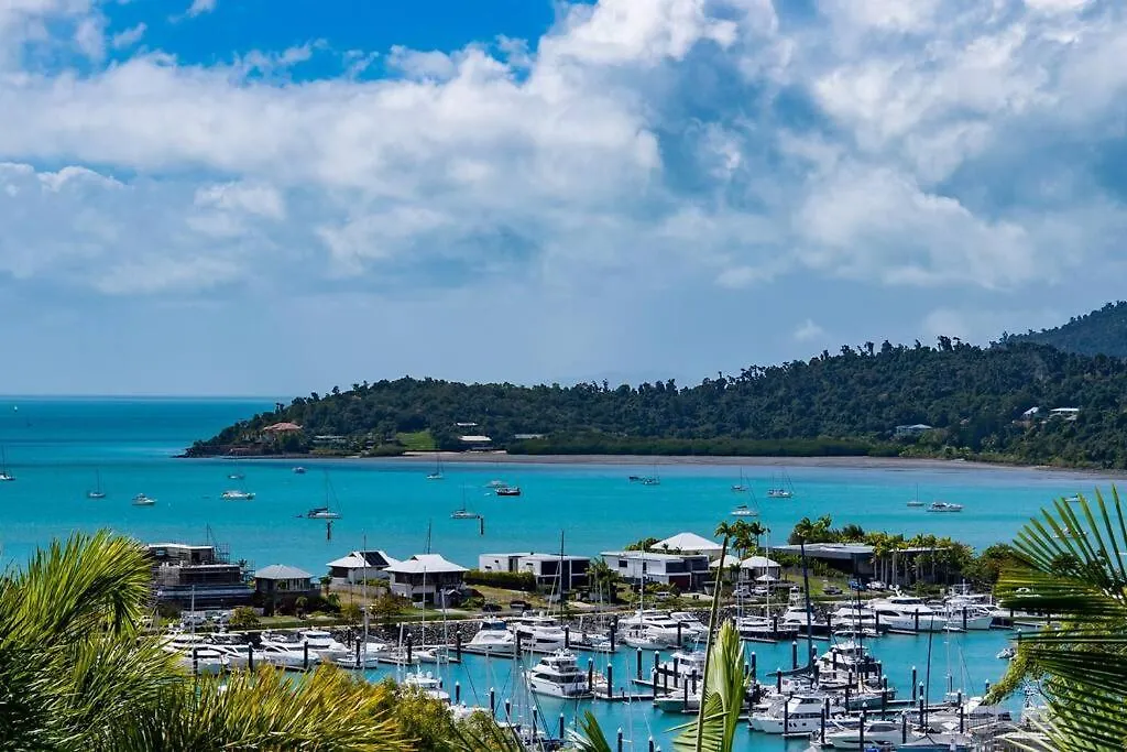 Sea Whisper On Airlie Apartment Airlie Beach 0*,  Australia